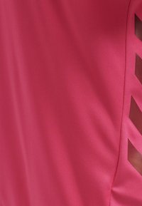 Hummel DUO SET - Shorts - raspberry sorbet/biking red