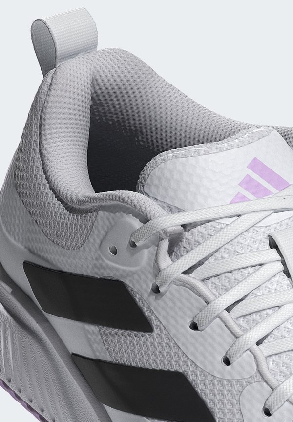 BOUNCE - Training shoe3