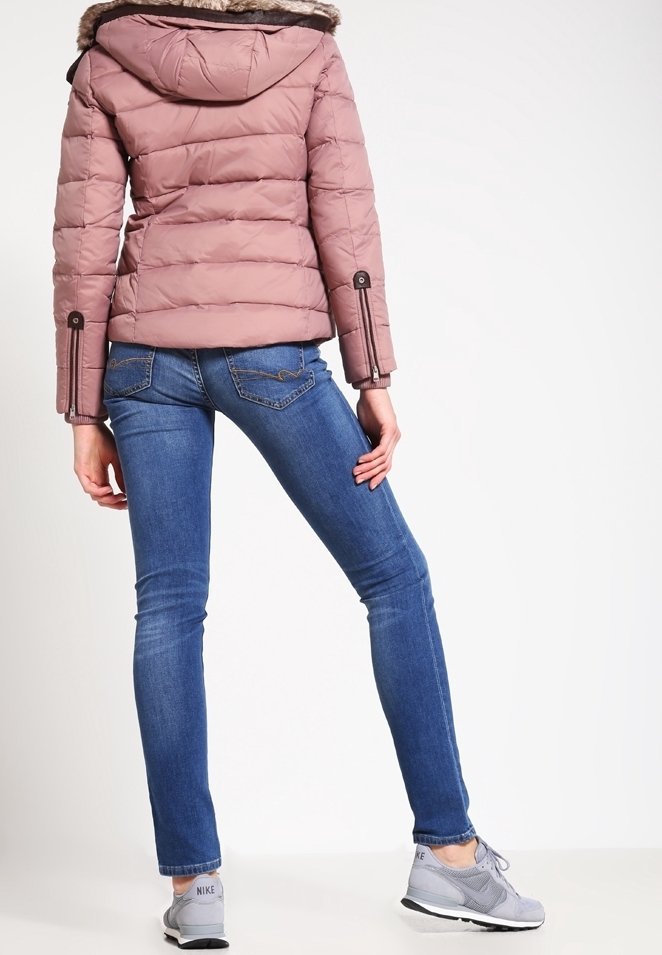 Zalando Esprit Daunenjacke Mit Kapuze Damenmantel Esprit Roter