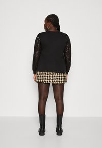 Vero Moda Curve VMCHARLOTTE SEQUINS - Sweatshirt - black