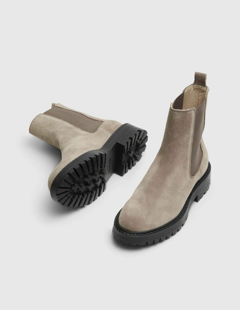 Benvenuti Stiefel Cognacfarbene Boots Clogs Braune Pantoletten Mit