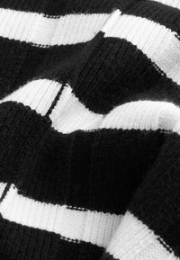 Next CREW NECK  - Pulóver - black and white stripe
