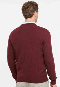 Barbour TISBURY - Jumper - ruby