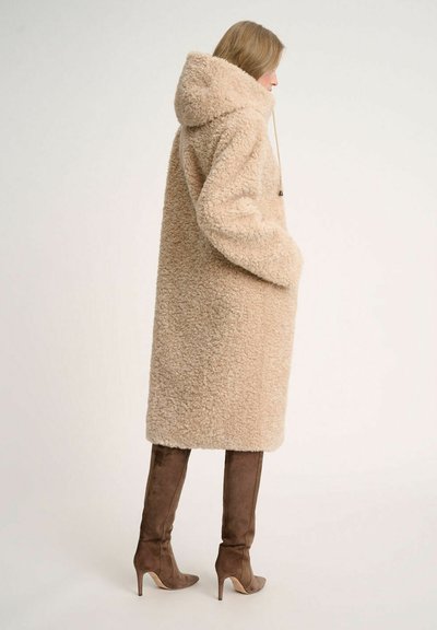 Luisa Spagnoli Žieminis paltas - beige