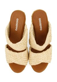Sandales à glissière en paille tissée couleur beige clair avec une semelle intérieure marron rembourrée. Comprend deux larges brides croisées et une semelle plate.