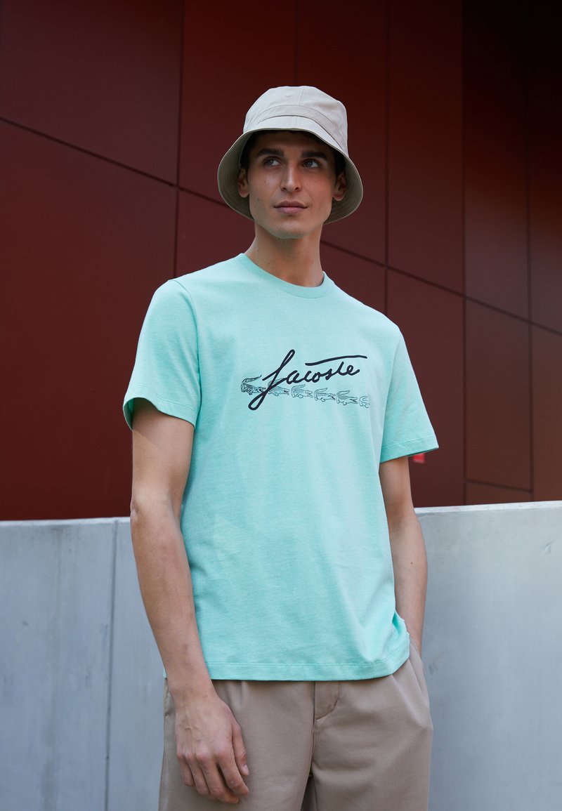 Herren T-Shirts basic | Lacoste T-Shirt print vert/hellgrün - SR04200 Herren T-Shirts basic | Lacoste T-Shirt print vert/hellgrün - SR04200