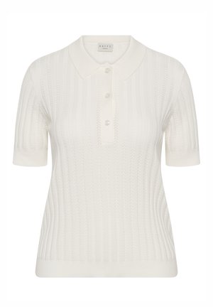 Polo en maille blanc à manches courtes avec des rayures texturées verticales et trois boutons sur la patte de boutonnage avant.