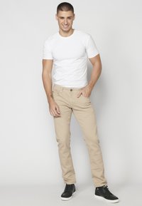 Koroshi STRETCH - Džíny Straight Fit - beige
