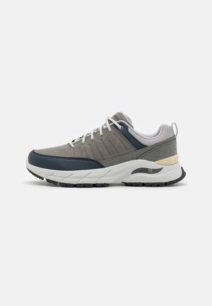 ARCH FIT TREADWEAR - Trainers - gray/navy