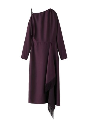 Robe midi asymétrique violet foncé avec une manche longue, une fine bretelle et un détail drapé à franges sur un côté.