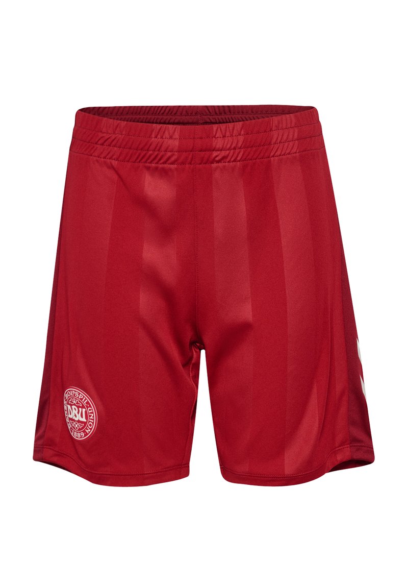 Röda idrottsshorts med en slät yta, prydda med vertikala ränder och en logotyp på den nedre vänstra sidan. Elastisk midja för komfort.