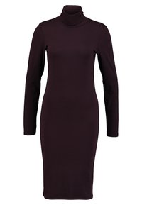 Langarm turtleneck jurk in diep bordeauxrood. Zachte, rekbare stof met een aansluitende snit, die tot halverwege de kuit reikt. Minimale stijl, zonder versieringen.