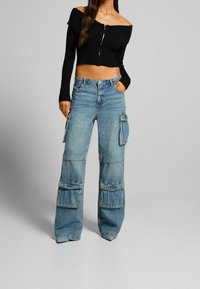 Bershka Kofta - black