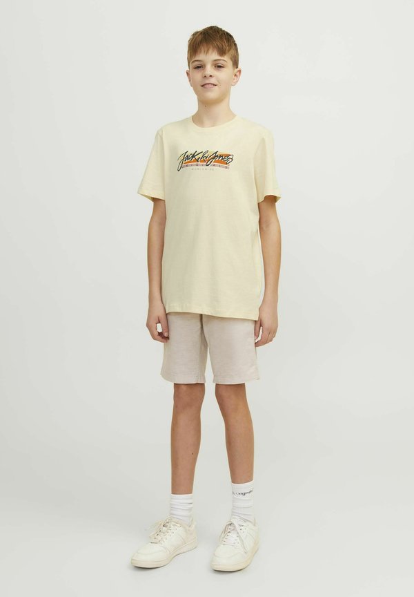 T-Shirt print - buttercream