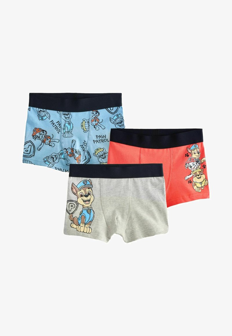 Tre par børneboksertrusser i blå, rød og grå, hver med Paw Patrol-figurer og sorte linninger i taljen.