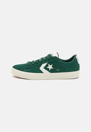 PRO UNISEX - Sneaker low - green envy/egret/honey