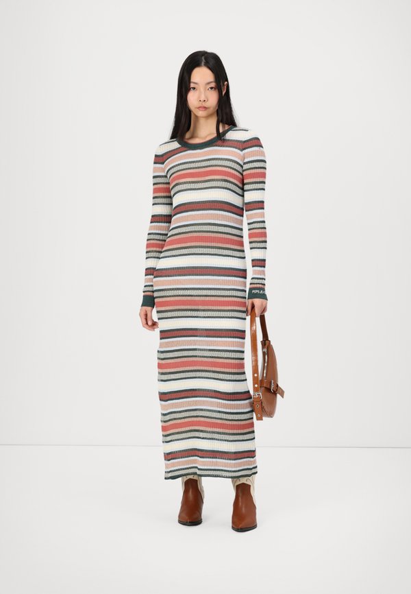 NORTH - Jumper dress3