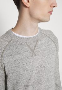 s.Oliver Strickpullover - grey