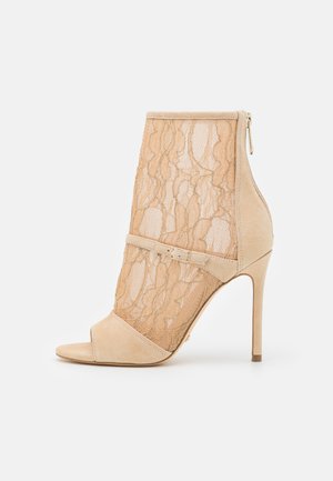 Guess ADYNE - Classic ankle boots - beige