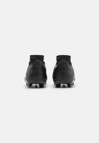 adidas Performance PREDATOR LEAGUE LACELESS FG - Botines de fútbol para terreno firme - core black/carbon/gold metallic