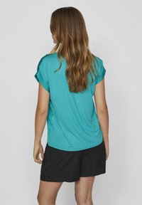 VILA VIELLETTE - Top - tropical green