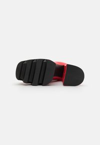 LAMODA BONNIE N CLYDE - Botines con plataforma - red