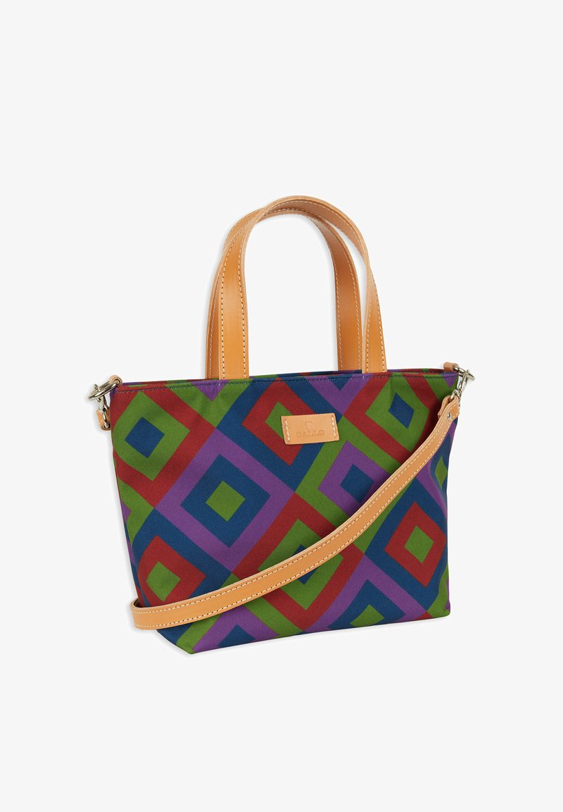 Borsa a mano colorata con motivo a diamante in rosso, verde, blu e viola su tessuto. Manici in pelle color tan e tracolla staccabile inclusi.
