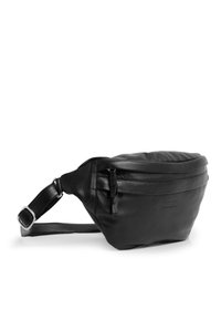 Marsupio in pelle nera dalla forma arrotondata, con tasca frontale con cerniera, tracolla regolabile e superficie liscia. Design minimalista senza motivi.