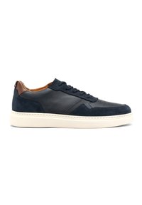Granatowe skórzane i zamszowe sneakersy z kremową gumową podeszwą, charakteryzujące się okrągłym noskiem, sznurowaniem oraz kontrastującym brązowym akcentem na pięcie.