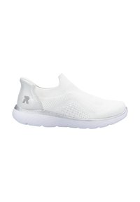 Scarpa da ginnastica bianca slip-on con tomaia in maglia testurizzata, suola leggera e dettagli argentati sul tallone e sul logo. Design liscio e minimale.