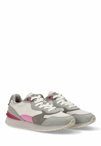 Zapatillas ligeras con una combinación de colores blanca, gris y rosa. Presentan materiales de ante y malla, diseño con cordones y suela texturizada.