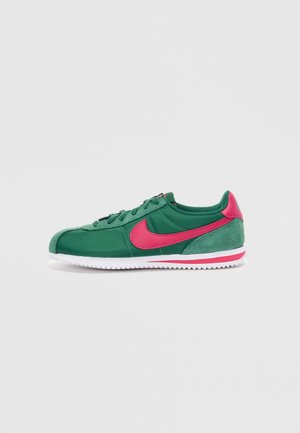 CORTEZ UNISEX - Baskets basses - gorge green/wild cherry/white