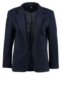 Námořnický modrý blazer s texturovaným pruhovaným vzorem, jedním knoflíkem, klopami a dvěma předními kapsami. Vnitřní podšívka je hladká.