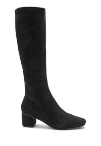 Bottes noires montantes en daim avec un talon carré et un bout pointu, présentant une texture lisse et un design élégant et ajusté.