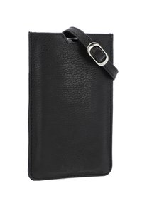 Portafoglio in pelle nera con una superficie testurizzata, forma verticale e una fascia con una fibbia argentata. Design semplice con accenti minimi.