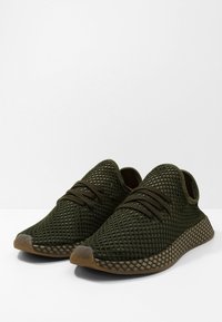 adidas Originals Sneakers - green