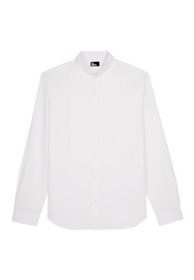 Witte lange mouw blouse met een bandkraag, met een geplooide voorkant, knoopsluiting en een gladde, lichte stof.
