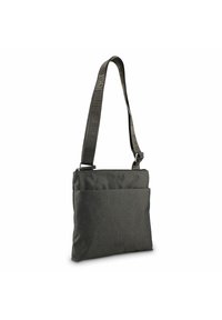Bolso cruzado de color gris oscuro hecho de tela texturizada con correa ajustable, compartimento principal con cremallera y bolsillo frontal. Detalle con logo grabado.