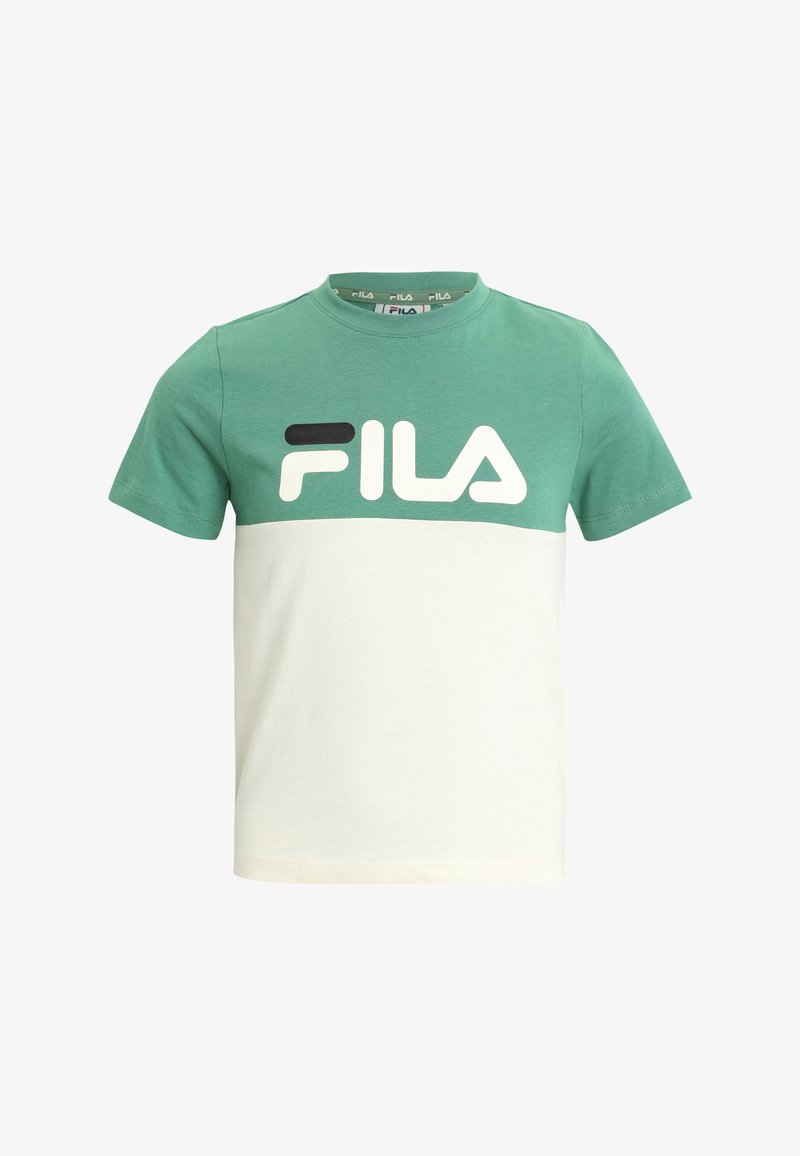 Camiseta de mangas cortas en verde y blanco con el logo de Fila en la parte delantera. Fabricada en algodón, cuenta con un diseño de bloques de color y un cuello redondo.