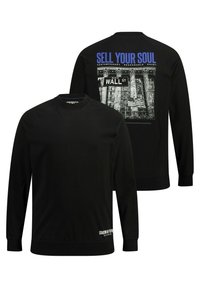 Zwarte sweatshirt met lange mouwen en een ronde hals. Bevat een grafische print van Wall Street en de tekst "VERKOOP JE ZIEL" in het blauw op de achterkant.