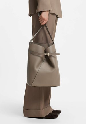 BOSS, BOSS BOSS REVERS  BUCKET - Sac à main - brown melange