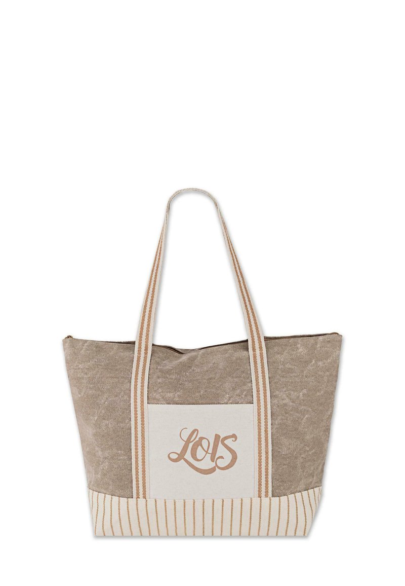 Bolso tote beige con tela texturizada, con asas a rayas y un panel de acento que muestra la palabra "LOIS" en cursiva.