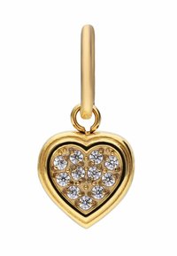 Gouden hartvormige oorbel charm met een cluster van heldere rhinestones in een gestructureerde achtergrond. Gladde metallic afwerking, met een eenvoudige lus.
