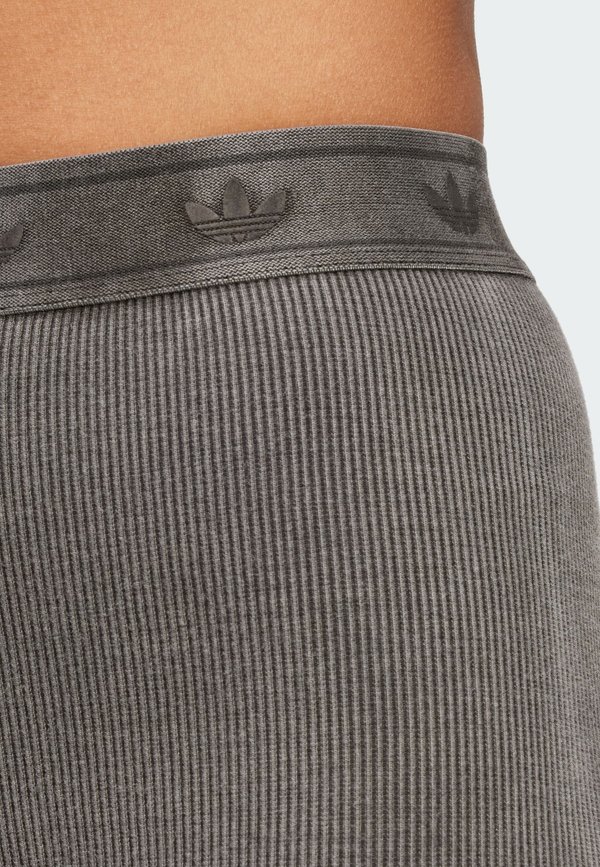 RIBBED BOOTY - Leggings - Trousers2