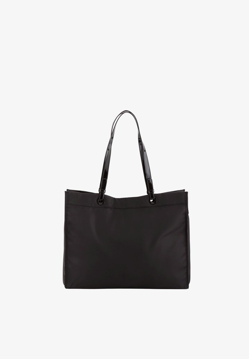 Zwarte nylon draagtas met glanzende zwarte handvatten, een rechthoekige vorm en zichtbare stikdetails op de tas. Geen patronen of accenten.