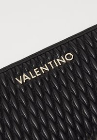 Valentino Bags FREQUENCY - Wallet - nero