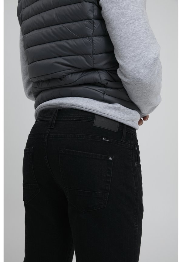 BHRomsey - Waistcoat - iron gate2