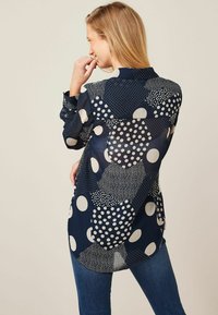 Next LONG SLEEVE PRINT SHEER   - Pogājama blūze - navy blue cream spot
