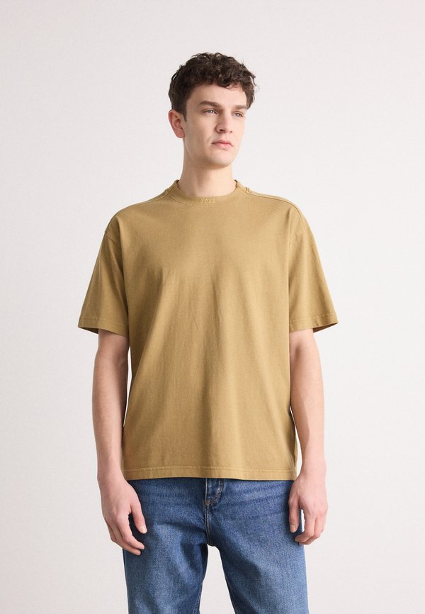 DYE - Basic T-shirt - medium beige