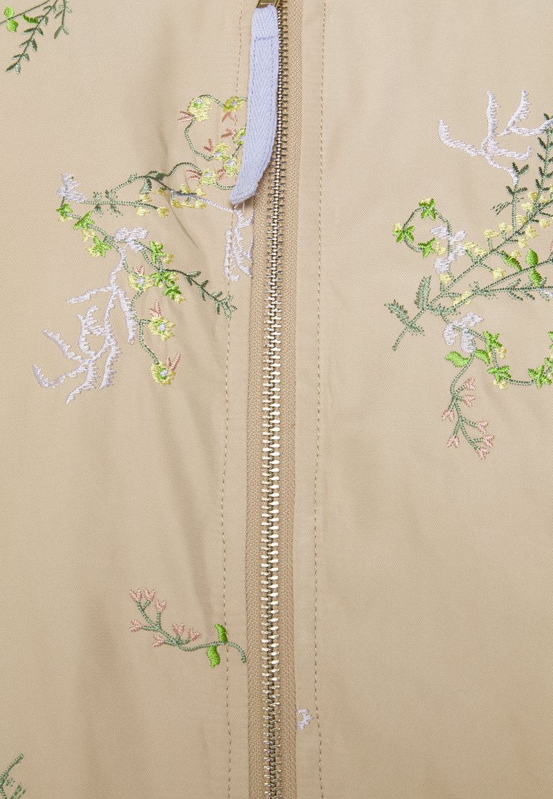Damen Leichte Jacken | Nümph NUASSIS JACKET Bomberjacke sesame/beige - IS02013 Damen Leichte Jacken | Nümph NUASSIS JACKET Bomberjacke sesame/beige - IS02013